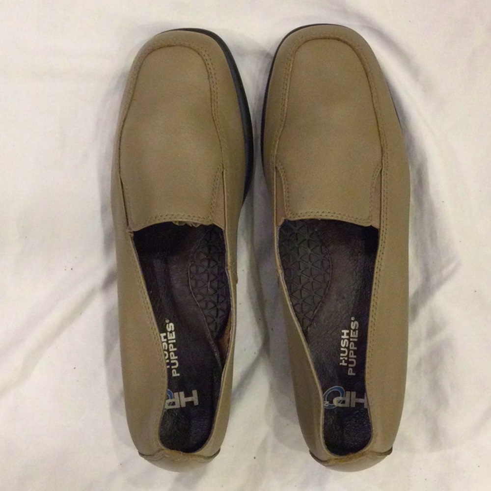 Hush Puppies Tan Leather Loafers Size 8.5